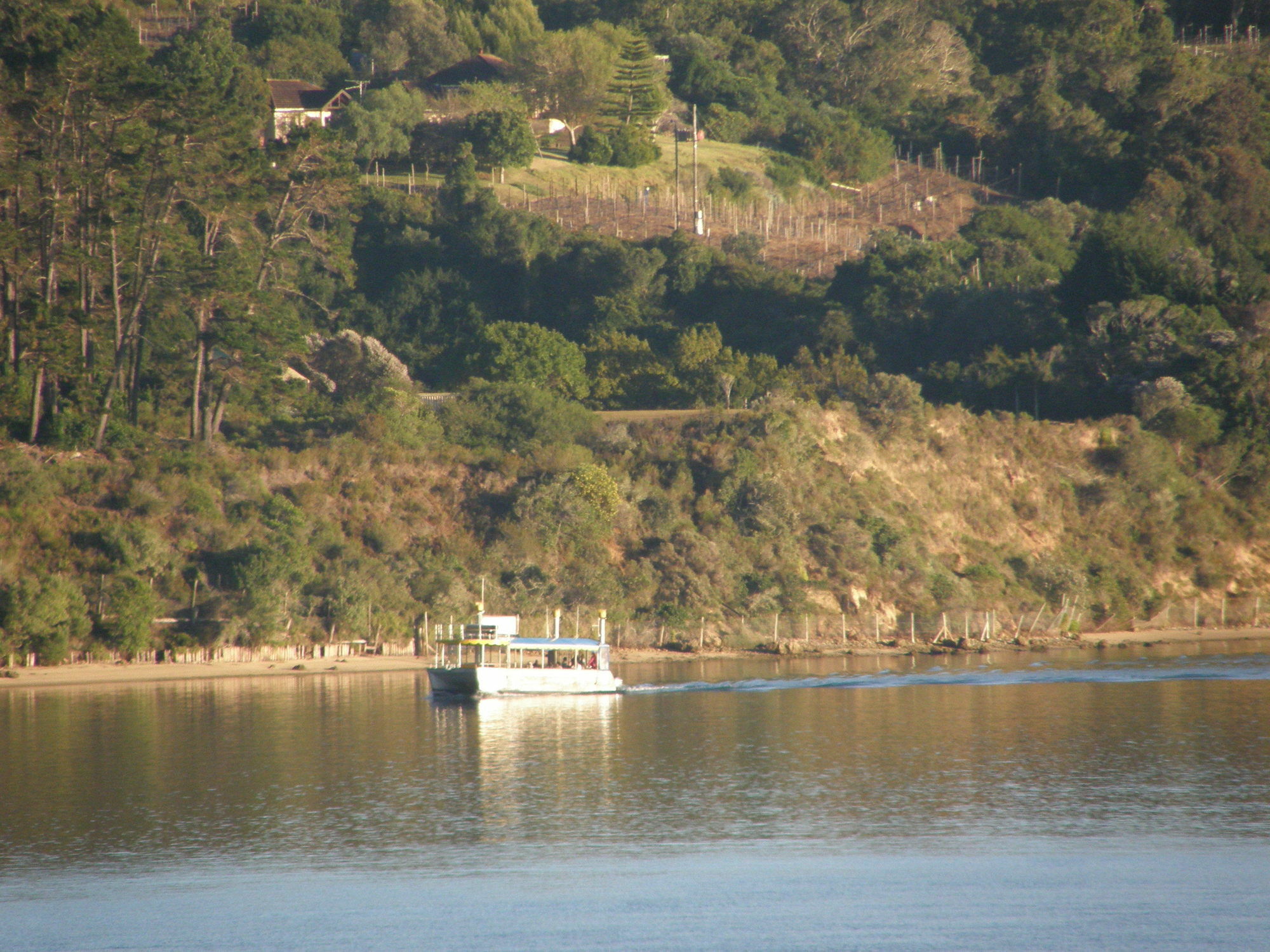 קניסנה Augusta Bay Guest House מראה חיצוני תמונה