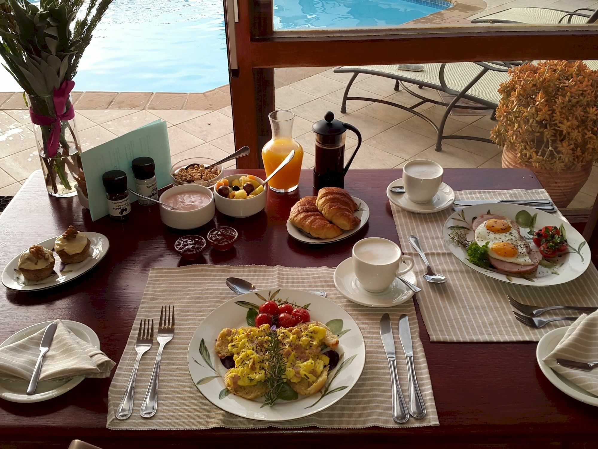 קניסנה Augusta Bay Guest House מראה חיצוני תמונה